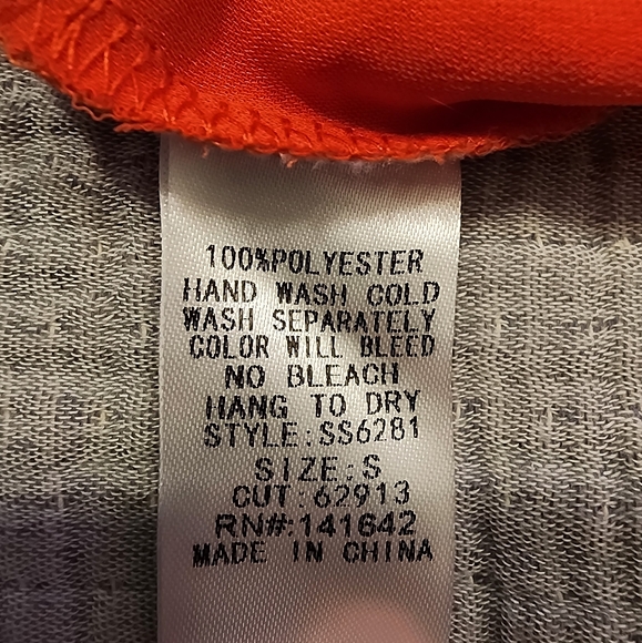 Red/Orange Top - Picture 4 of 9